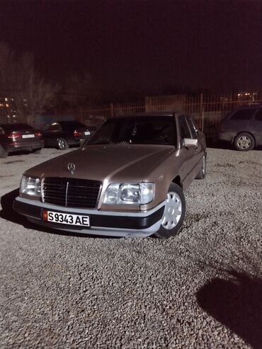 автомобил мерс: Mercedes-Benz W124: 1993 г., 3.2 л, Автомат, Бензин, Седан