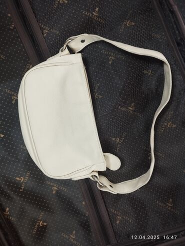 Другая женская одежда: ПРОДАЮ ДЕШЕВО УСПЕЙТЕ Разгружаем гардероб Много хороших вещей Цена at lalafo.kg — 24 Другая женская одежда: ПРОДАЮ ДЕШЕВО УСПЕЙТЕ Разгружаем гардероб Много хороших вещей Цена — 24