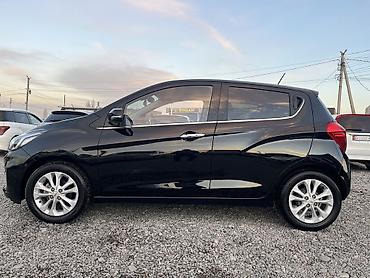 Chevrolet: Chevrolet Spark: 2021 г., 1 л, Вариатор, Бензин, Хэтчбэк — 4