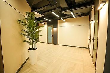 переговорная: Продажа офисов 57 м², С ремонтом, Бизнес центр, 5 этаж — 3