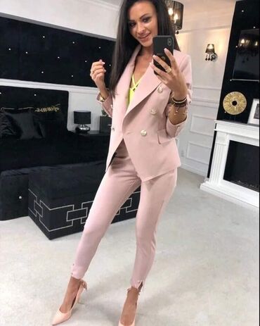 Kompleti: Komplet
S m l xl
3200 din — 7