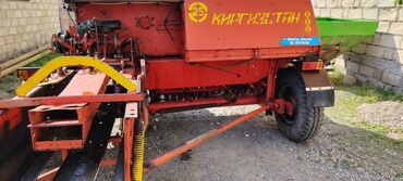 Pres bağlayanlar: Ot-saman pres yığan kənd təsərrüfatı maşını (pres-podborşik) — 4