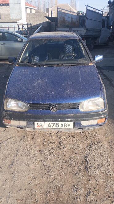 Volkswagen: Volkswagen Golf: 1995 г., 1.6 л, Механика, Бензин, Седан