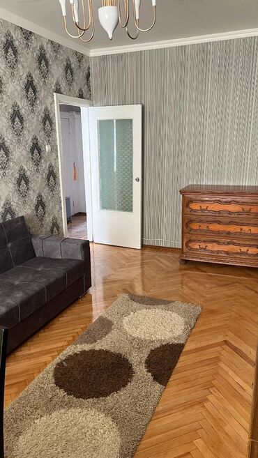 Uzunmüddətli kirayə mənzillər: Həzi aslanov metrosunu çıxışı,Grand marketin üstündə,9 mərtəbənin,6-cı — 11