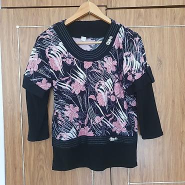 Блузки: Продаются женские блузки Цена одной блузки - 500 сомов. 📌 Оплата — 2