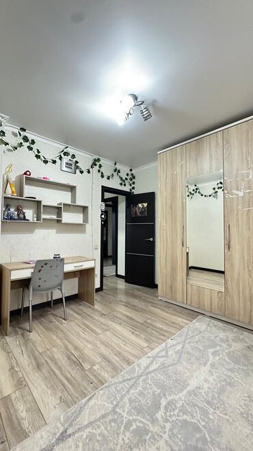 Продажа квартир: 4 комнаты, 102 м², 1 этаж — 10