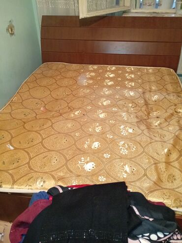 двухярусная кровать: Двуспальная кровать, Шкаф