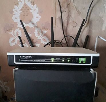 modem optik: Akses point satılır. İşlək.Adaptersız !