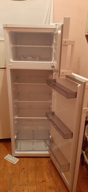 холодильник мини: Новый Холодильник цвет - Белый