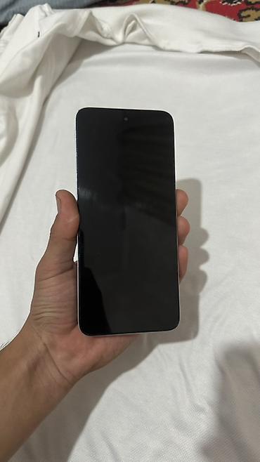 смартфон xiaomi redmi note 14: Redmi, Redmi 13, Б/у, 128 ГБ, цвет - Серебристый — 4