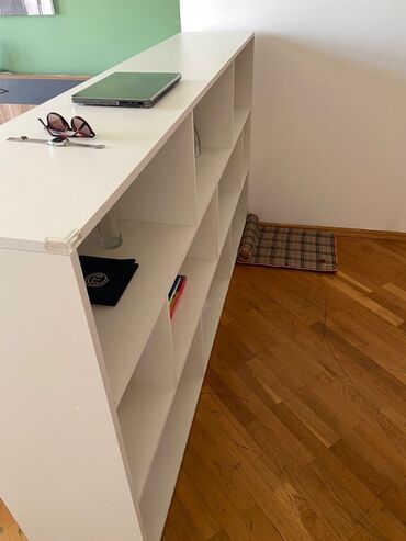 Mebel: Kitab rəfi, Düz
