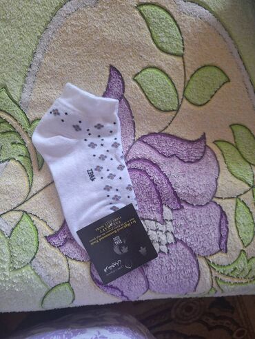 İdman geyimləri: Qadin corablari satilir,denesi 2 man;hamisi tezedir,etiketi uzerinde — 11