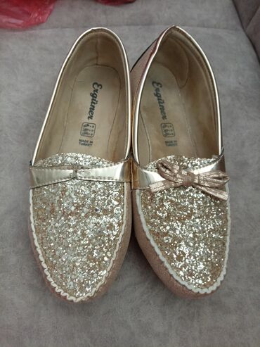 zlatna haljina koje cipele: Ballet shoes, 39