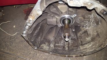 подголовник на спринтер: Mercedes Sprinter 2004 год CD и кожух коробки первичного вала выжимной