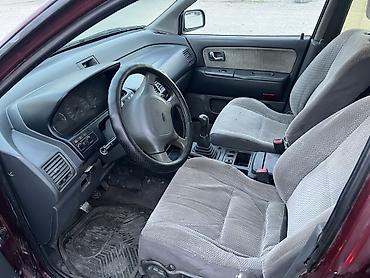 органайзер для багажа: Mitsubishi Space Wagon: 1993 г., 2 л, Механика, Бензин, Минивэн — 8
