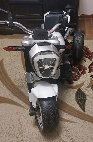 Игрушечный транспорт: Uşaq üçün elektrikli üçtəkərli motosiklet çox yaxsı vəziyətdədir cox — 1
