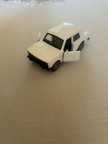 VAZ (LADA): LADA 2106 miniatur avtomobil modeli - Miqyası: təxmini 1:43 (kompakt — 5