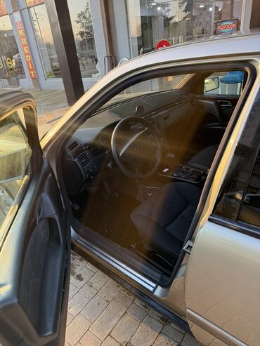 Mercedes-Benz: Mercedes-Benz E-Class (W210) sedan - Korpus: sedan, gümüşü rəng - — 13