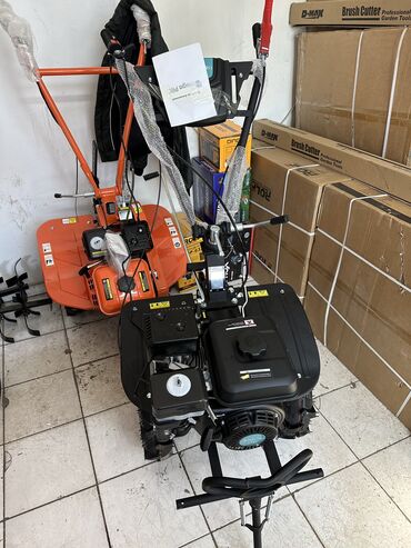 Дизельные мотоблоки: Мотоблок бензиновый Рассрочка дагы берилет. 8лашадный сила 4 л бак — 9