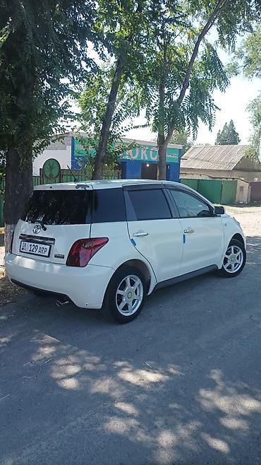 ion машина: Toyota Ist: 2003 г., 1.3 л, Автомат, Бензин, Хэтчбэк — 4