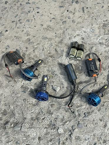 4 bolt disklər: Avtomobil üçün LED işıq dəsti Məhsul tərkibi: - 2 ədəd LED far — 1