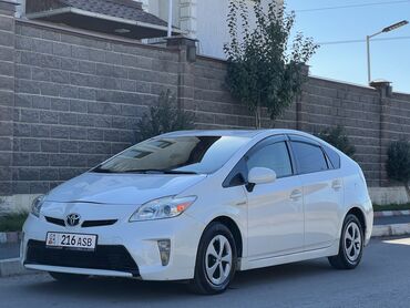 Toyota: Toyota Prius: 2012 г., 1.8 л, Автомат, Гибрид, Хэтчбэк