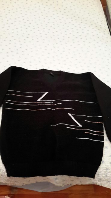 Sviterlər: Satiram ki̇şi̇ svi̇teri̇-- 15 manata продаю мужской свитер-- за 15