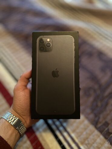 Apple iPhone: IPhone 11 Pro Max, Б/у, 256 ГБ, Space Gray, Защитное стекло, Чехол, Кабель, 87 %