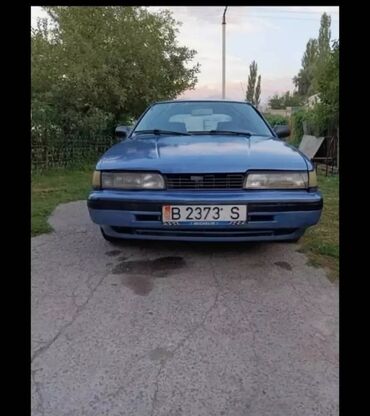 буксир: Mazda 626: 1988 г., 2 л, Механика, Бензин, Хэтчбэк