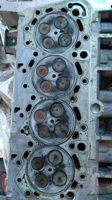Sbor motorlar və silindr başlıqları: Ford tranzit qalovkasi v347 arxa ceken