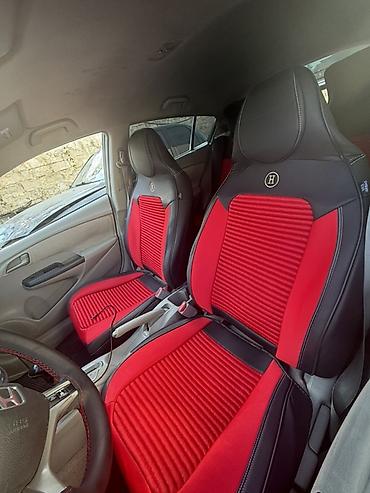 kia ceed ekran: Avtomobil oturacaq örtükləri — qırmızı-qara dizayn 5 gun once xəzər — 1