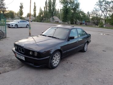 автомобиль bmw x3: BMW 5 series GT: 1992 г., 2 л, Механика, Бензин, Седан
