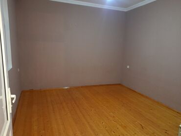 Uzunmüddətli kirayə evlər: Kirayə verilən kiçik həyət evi Plan və sahələr: - Girişdə pilləkənli — 9