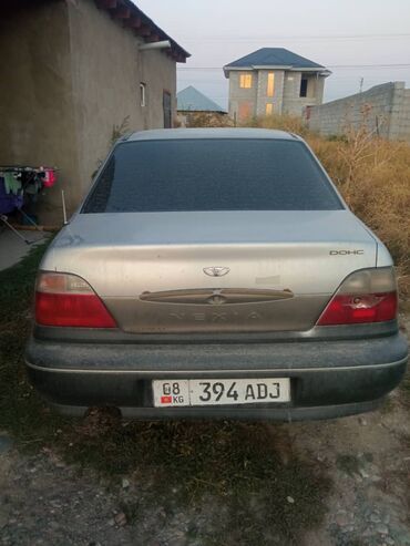 Daewoo: Daewoo Nexia: 2000 г., 1.5 л, Механика, Бензин, Седан