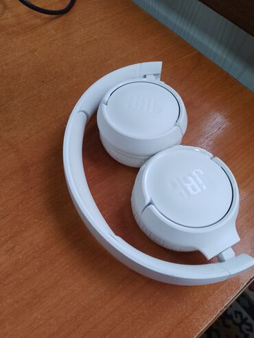 наушник на айфон: Белые накладные наушники JBL с мягкими амбушюрами обеспечивают