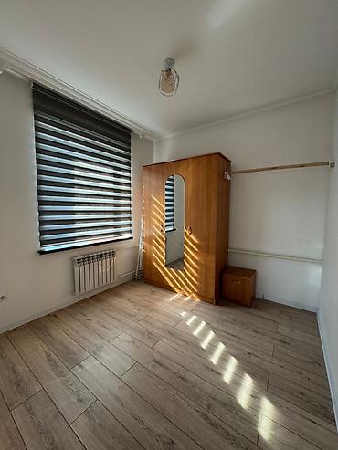 Продажа коттеджей и домов: Срочно продается дом 5-коматный дом Район:Кок-жар Площадь — 4