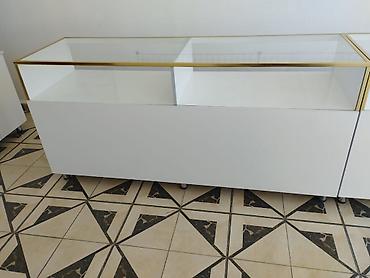Другое оборудование для бизнеса: Şüşəli ön Vitrin
Uzunu 1metr eni 60sm
İki ədəddir — 1