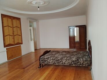 Həyət evləri və villaların satışı: 4 otaqlı, 400 kv. m, Kredit yoxdur, Orta təmir — 4