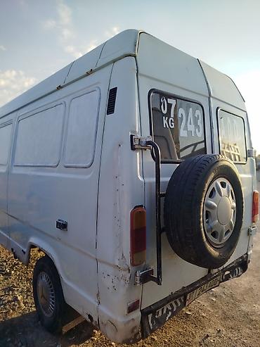 скания 420: Mercedes-Benz : 1990 г., 3 л, Фургон — 5