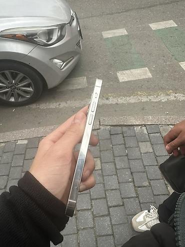 Apple iPhone: IPhone 12 Pro, Gümüşü — 4