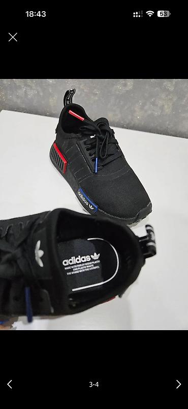 converse all star: Классные кроссовки адидас, покупали в Дубае, состояние нового, размер — 3