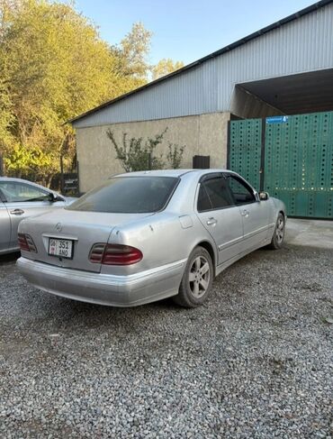 шины 9: Mercedes-Benz 220: 1995 г., 2.2 л, Механика, Бензин, Седан