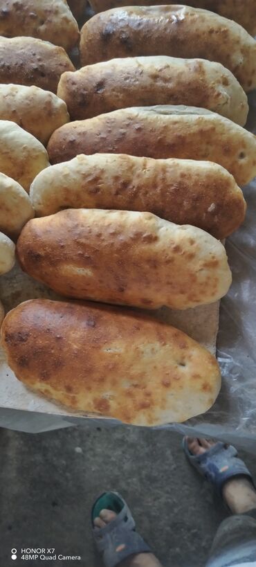 Un məmulatları: DÖNƏR ÇÖRƏYİ Sifarişi qəbul olunur BATON çörəyi BURGER çörəkləri — 9