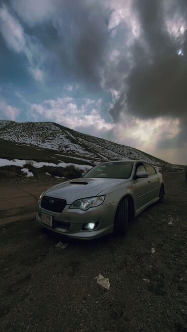 дроссель субару: Subaru Legacy 2.0 turbo серебристого цвета. Автомобиль оснащен