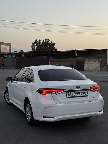 corolla runx: Toyota Corolla: 2019 г., 1.8 л, Вариатор, Гибрид, Седан — 4