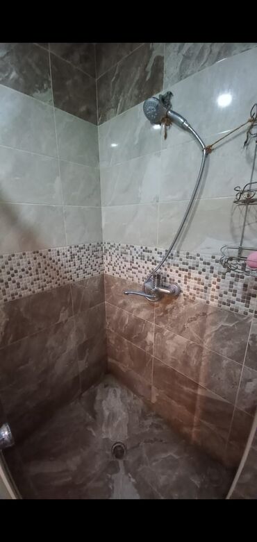 Uzunmüddətli kirayə mənzillər: 1 otaqlı mənzil – studiya tipli mətbəx və sanitar qovşaq — 9