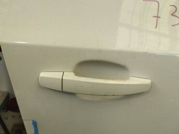ланкрузер прада: Передняя правая дверная ручка Chevrolet