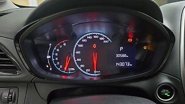 Chevrolet: Chevrolet Spark: 2017 г., 0.1 л, Вариатор, Бензин, Хэтчбэк — 12