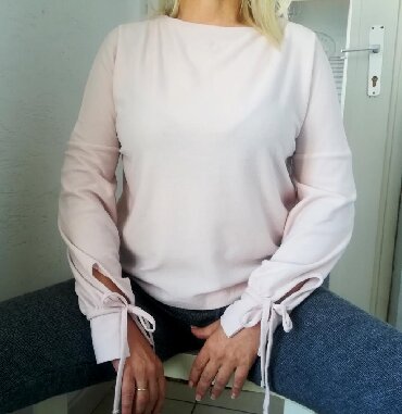 Košulje i bluze | Batajnica: Divna mekana bluza vrhunska
Super model i kvalitet
Povoljno