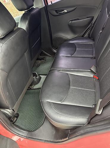 Chevrolet: Chevrolet Spark: 2017 г., 1 л, Вариатор, Бензин, Хэтчбэк — 10